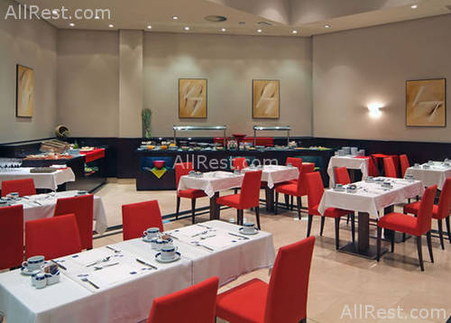 Tryp Oviedo 6